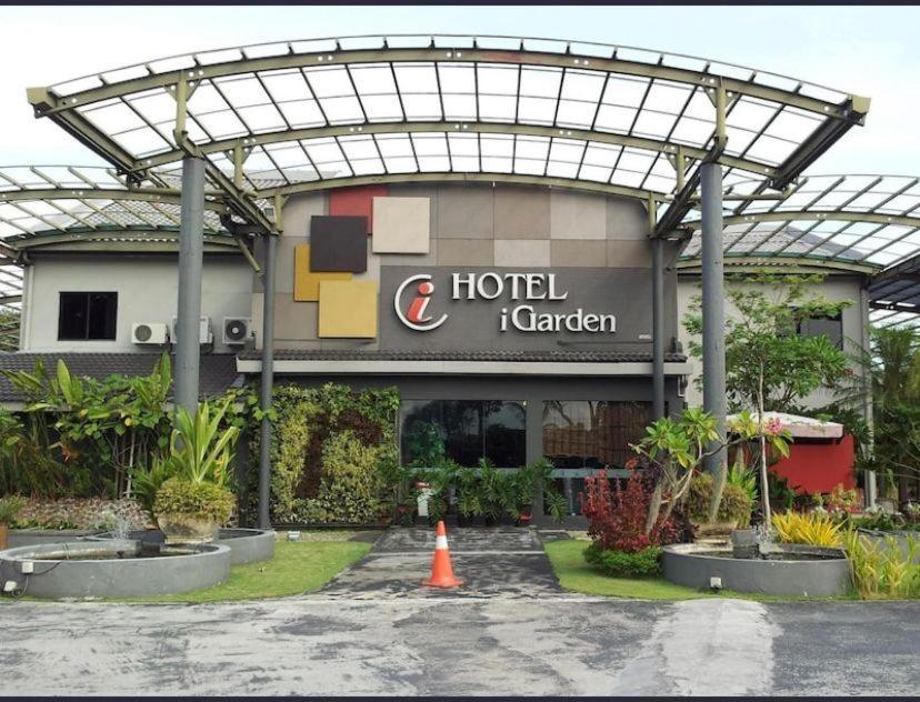 I Garden Hotel Ипох Экстерьер фото